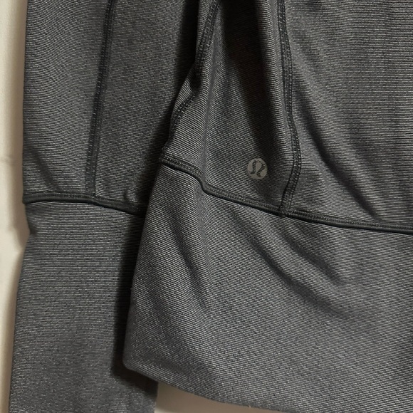 Lululemon In Stride Jacket Size 4 - Picture 5 of 7